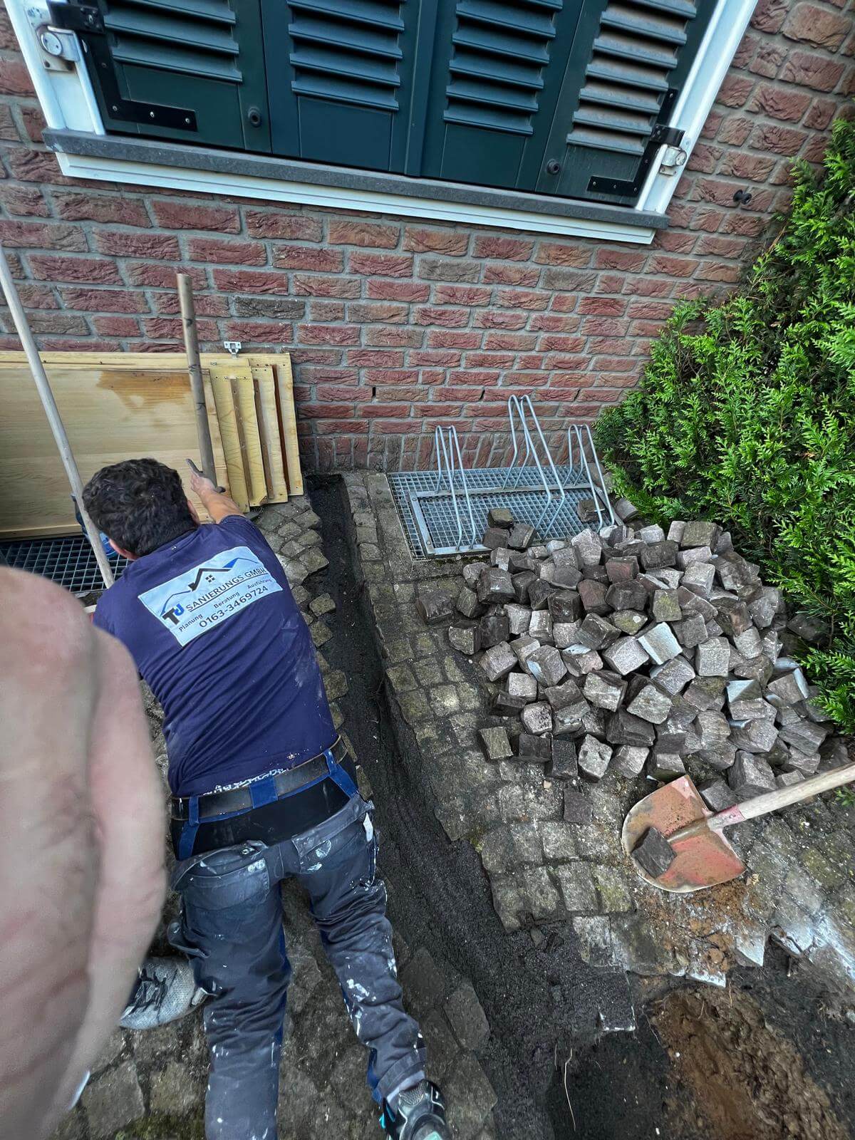 Maurerarbeiten – Erdarbeiten auf der Baustelle