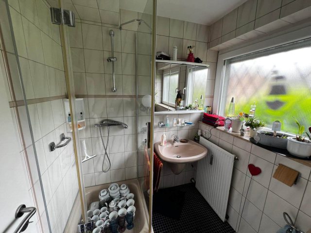Vorher – Bad mit Glasbausteinwand