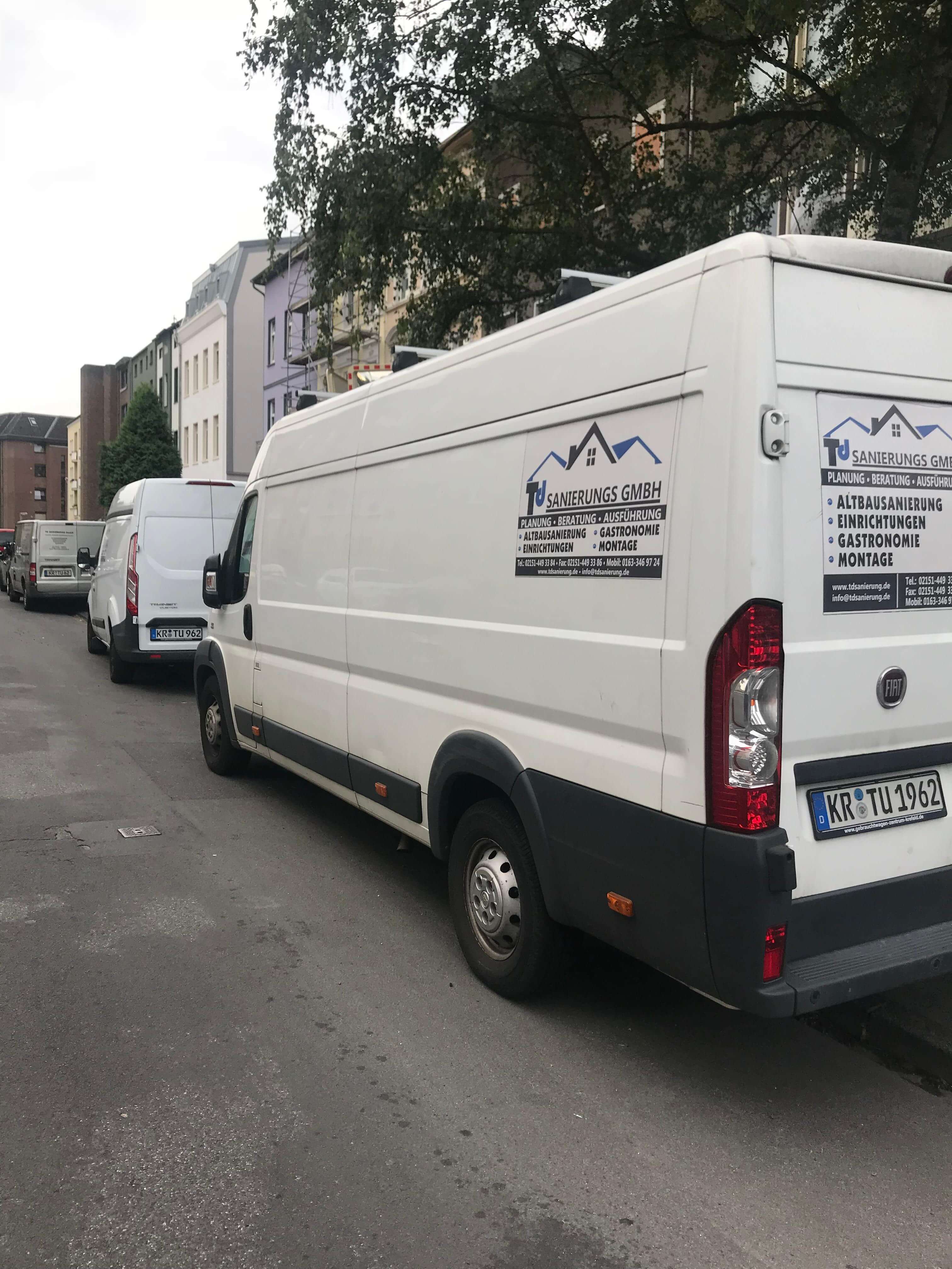 Firmenfahrzeug der Td Sanierungs GmbH